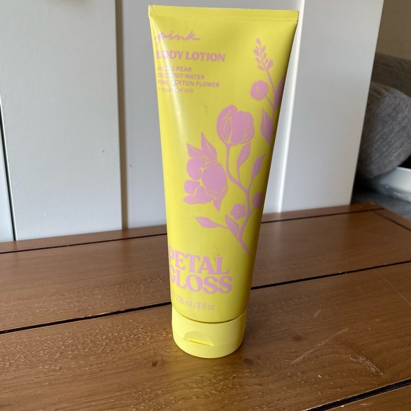 PINK Victoria's Secret Other - NEW - PINK Victoria's Secret Yellow Pink Moisturizer